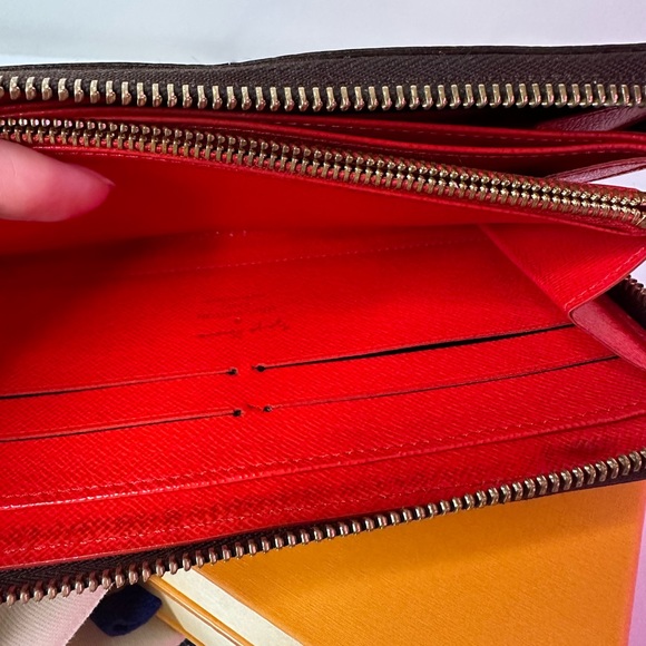 Louis Vuitton limited edition Yayoi Kusama red pumpkin dot zippy wallet. - Picture 12 of 16